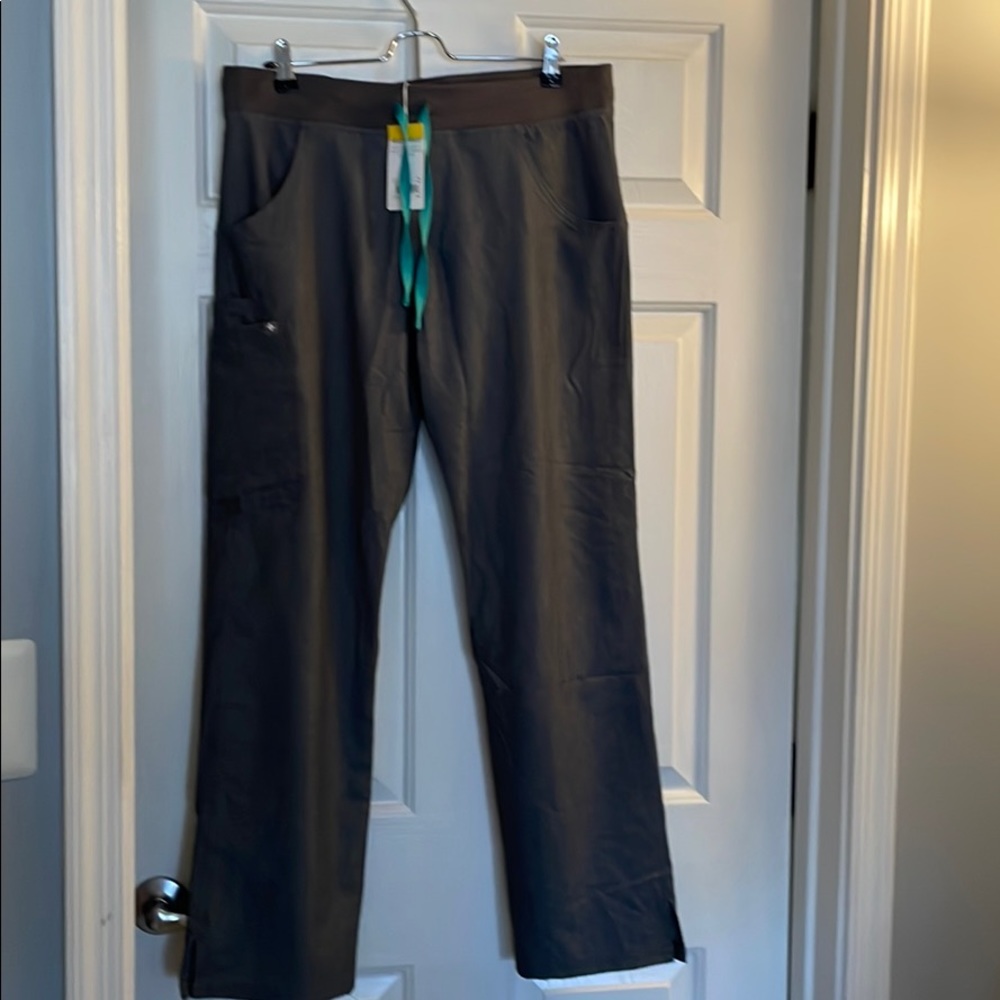 FIGS Women’s Scrub pants